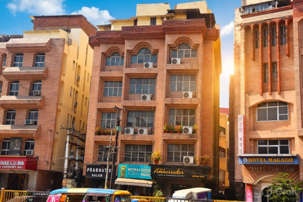 Hotel Ambassador Gallery